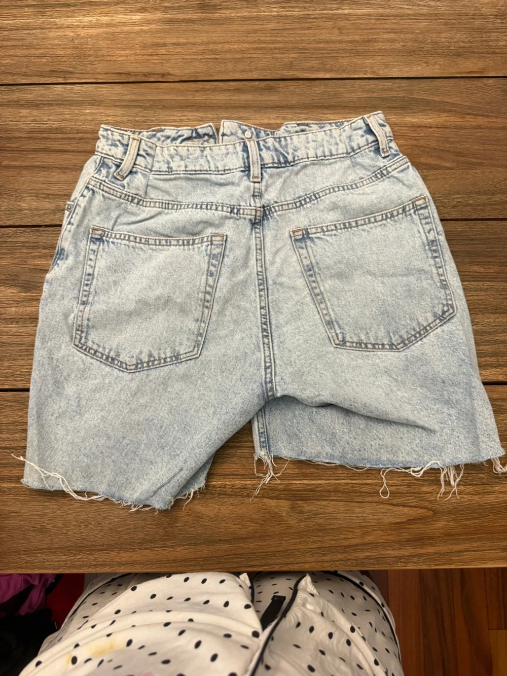 H&M casual light